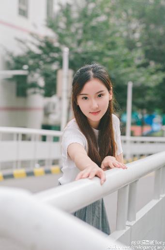 系统被宿主灌溉的日常小说